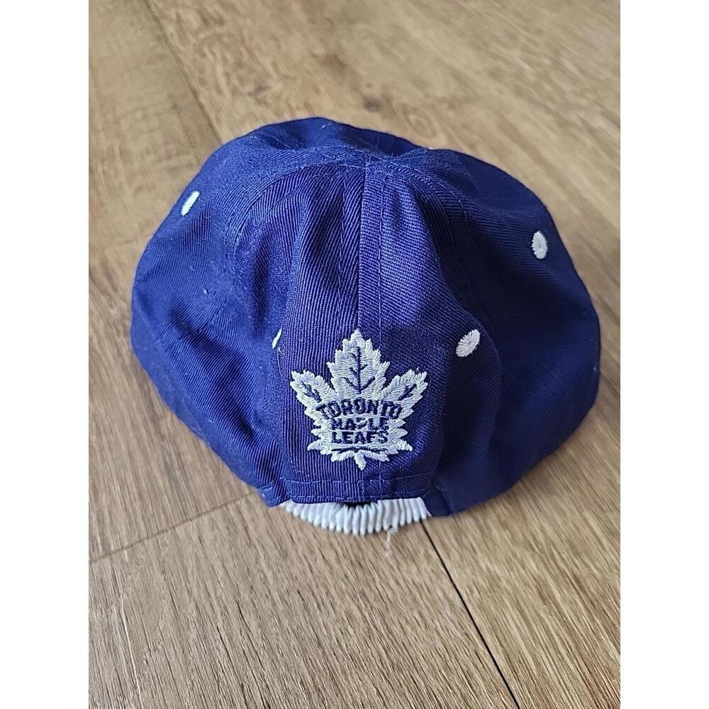 Infant Maple Leaf Cap - Picture 3 of 9